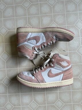 Nike Jordan 1 Washed Pink size 12W/10.5M